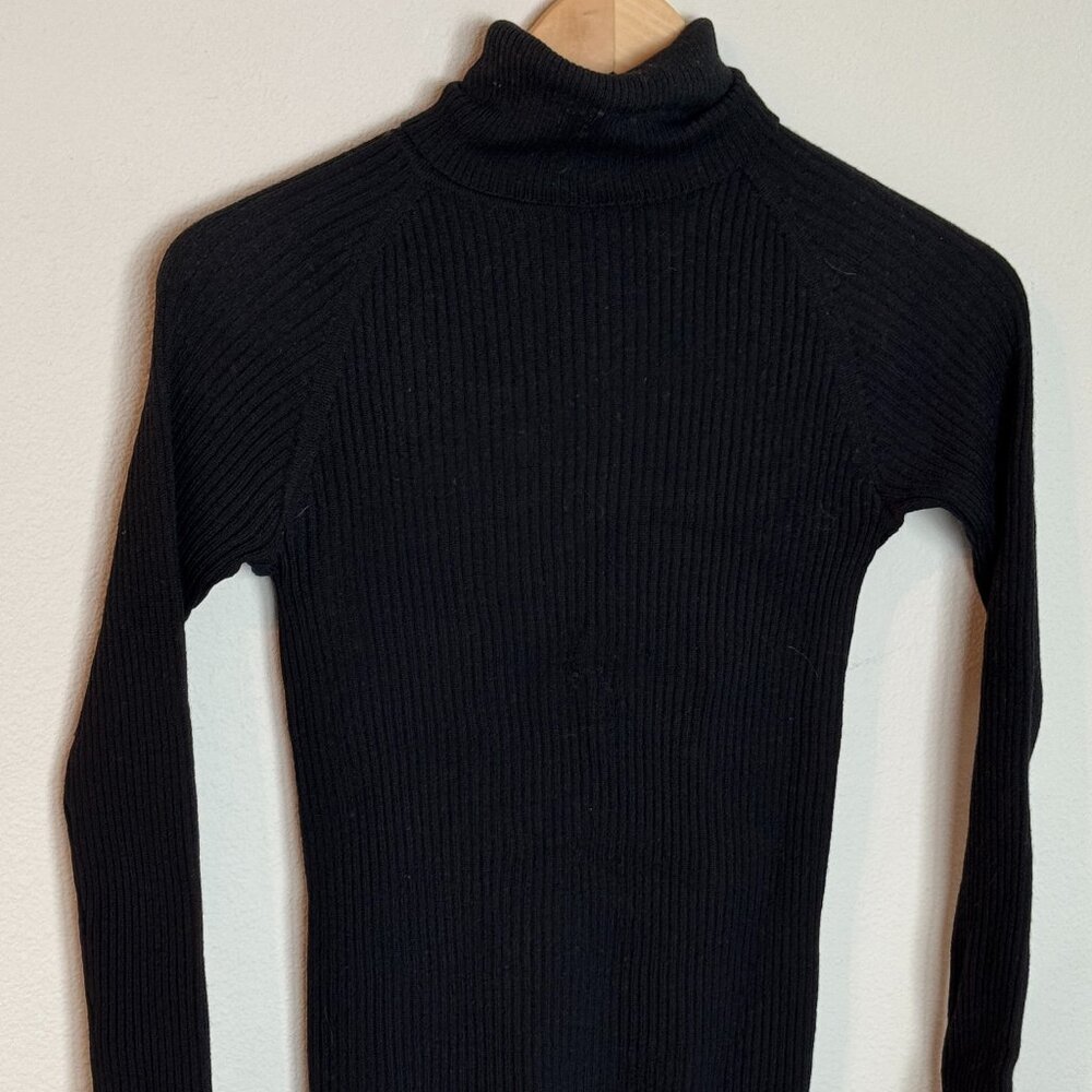 DKNY knit wool ribbed turtleneck